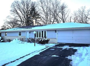 4413 Box Elder Ln, Rockford, IL 61109