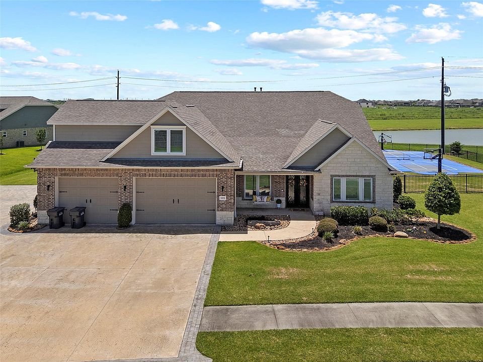 1st image of 14214 Meadowlands Dr