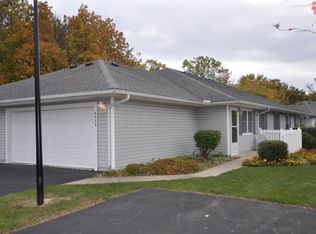 4373 Greystone Village Dr, Columbus, OH 43228