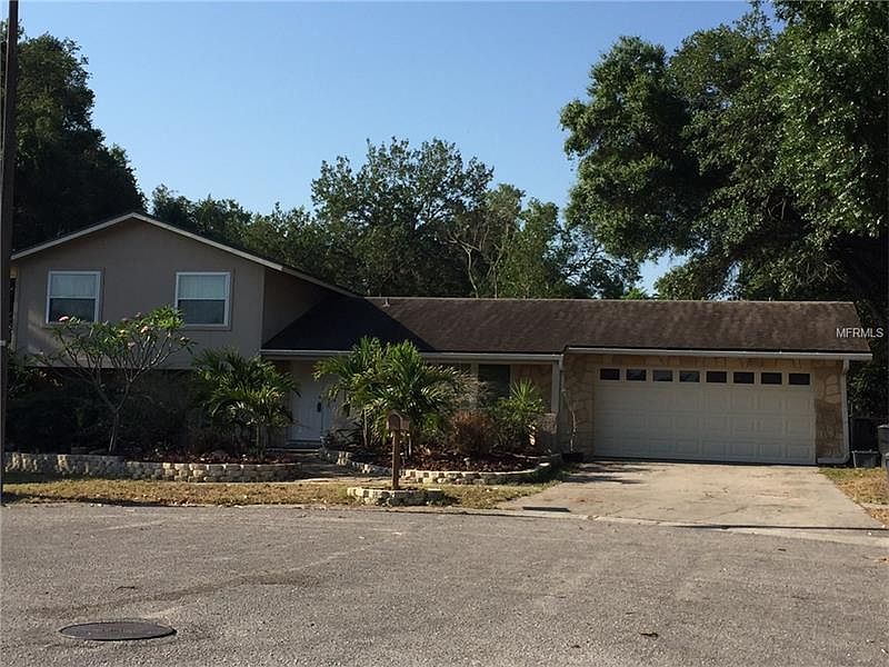1st image of 1200 Brandon Lakes Cir
