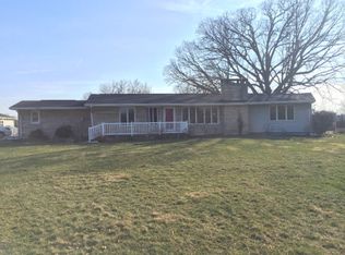2419 Perrysville Rd, Danville, IL 61834