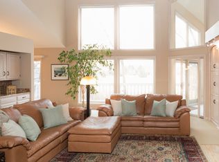 1932 Maple Rd, Grafton, WI 53024