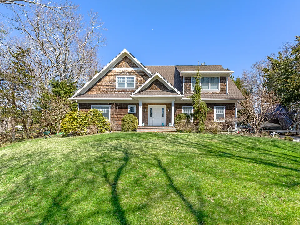 61 Wooleys Dr