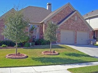 909 Bethpage Dr, Hutto, TX 78634