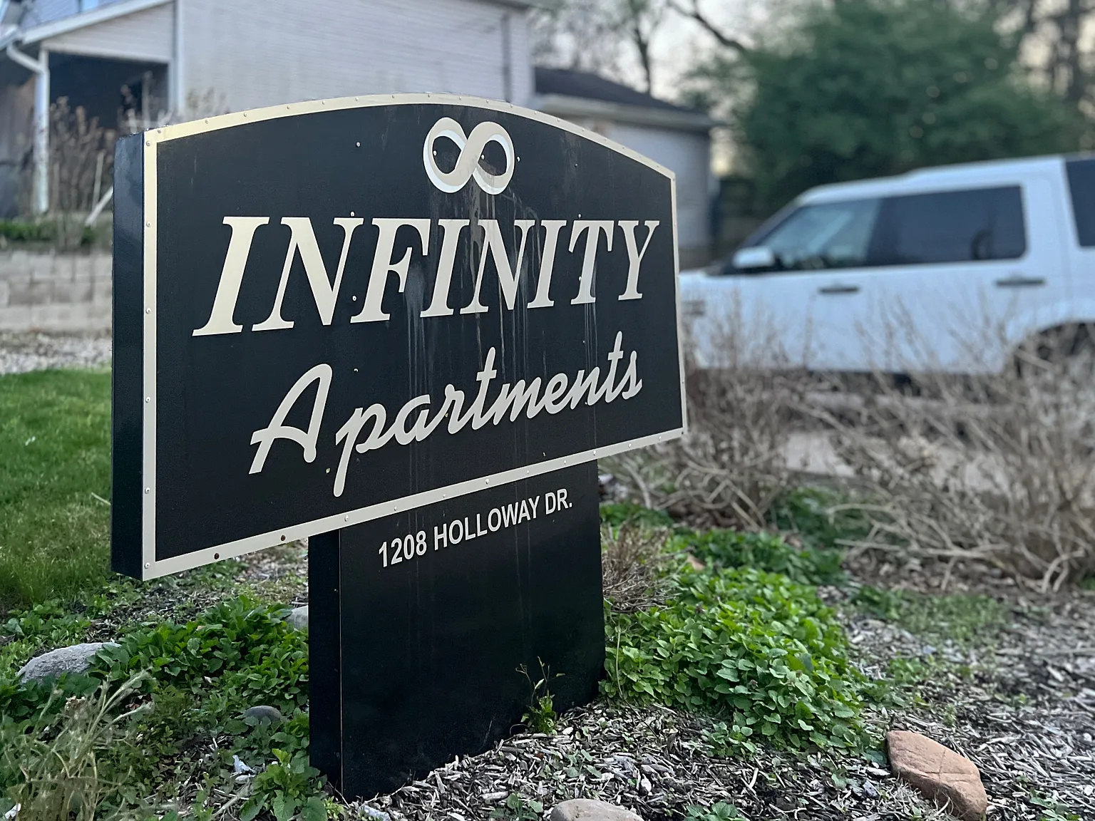 2 bed, 840 sqft, $890 — Photo 3