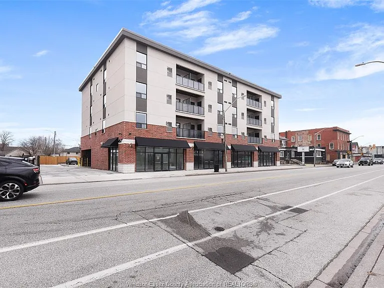 840 Wyandotte St E #208 — Photo 3