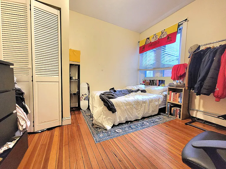 94 Pleasant St #3 — Photo 8