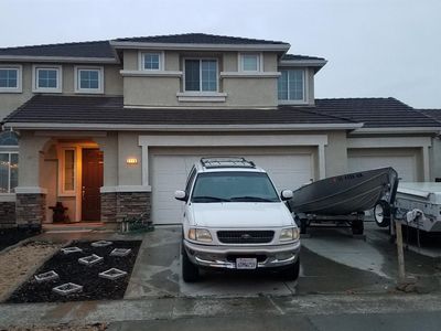 1349 Cougar Creek Dr, Patterson, CA, 95363