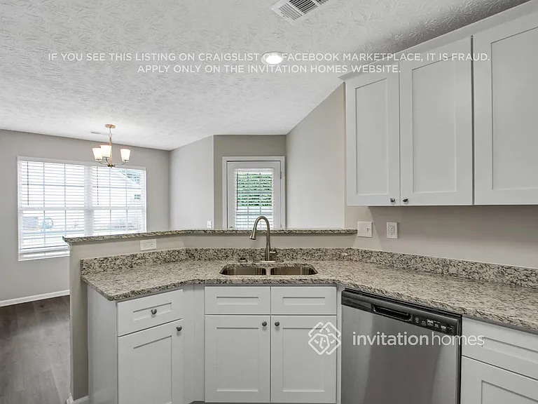 4035 Hollow Spring Trl — Photo 9