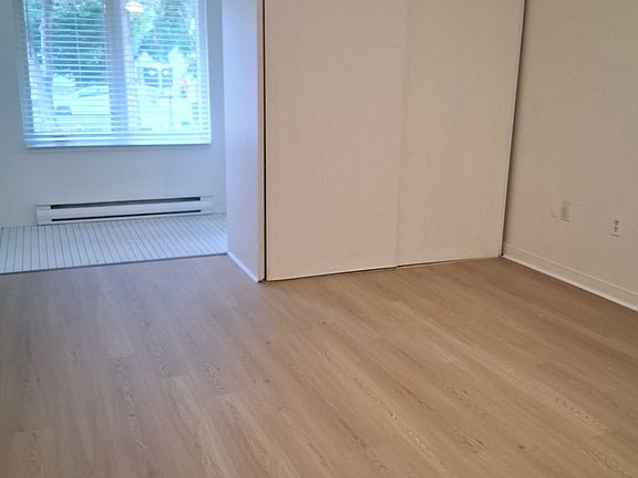4th image of 109 George St Unit 1
