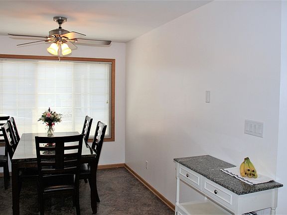 5th image of 307 E Butler Ave
