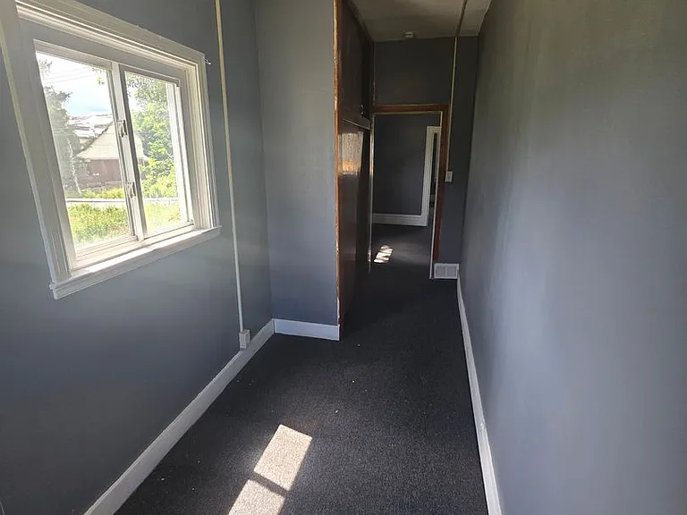 1703 Bailie Ave — Photo 17