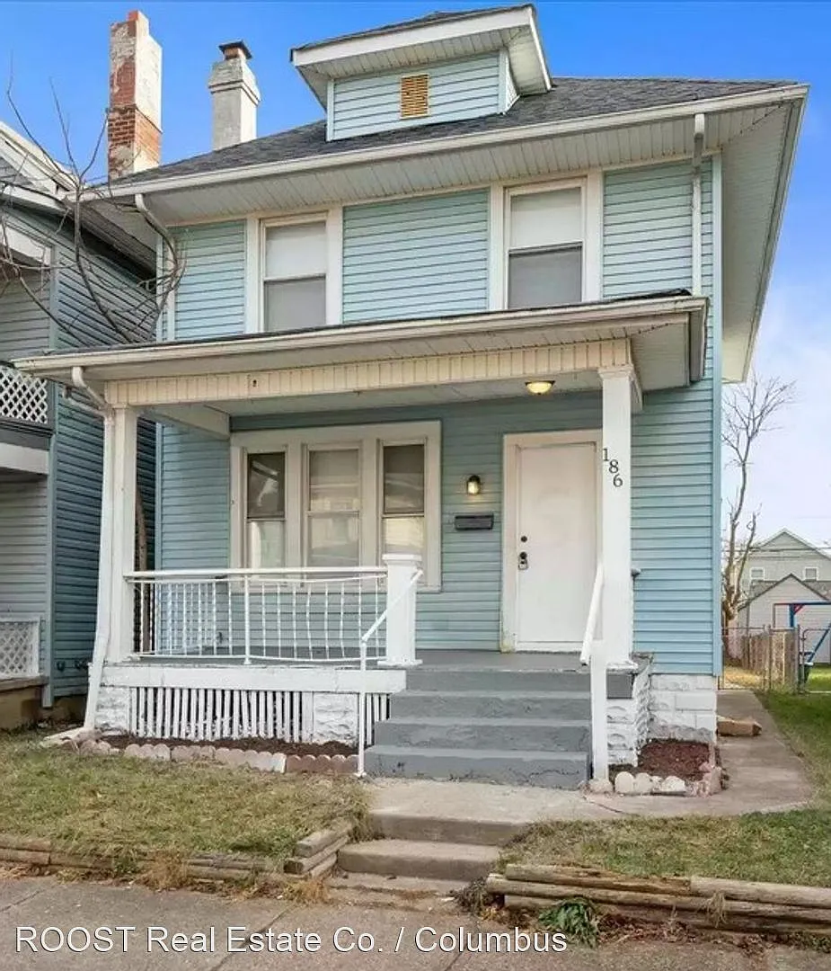 186 S Harris Ave photo 1