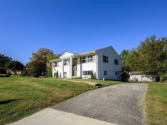 3rd image of 602 Navajo Drive