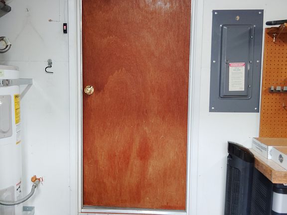 Entrance from garage to kitchen