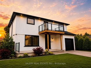 33 Chilton Dr, Hamilton, ON L8J1L4