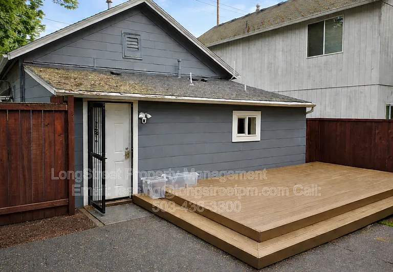 1734 SW Market St — Photo 28