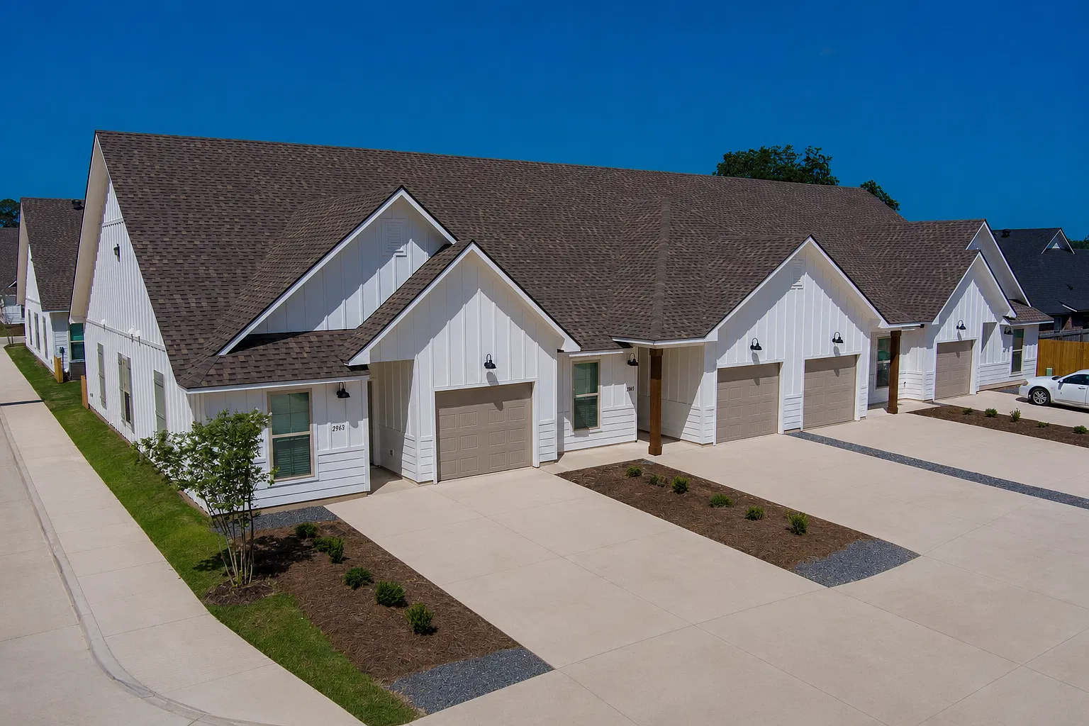Willow Brook Townhomes — Photo 1