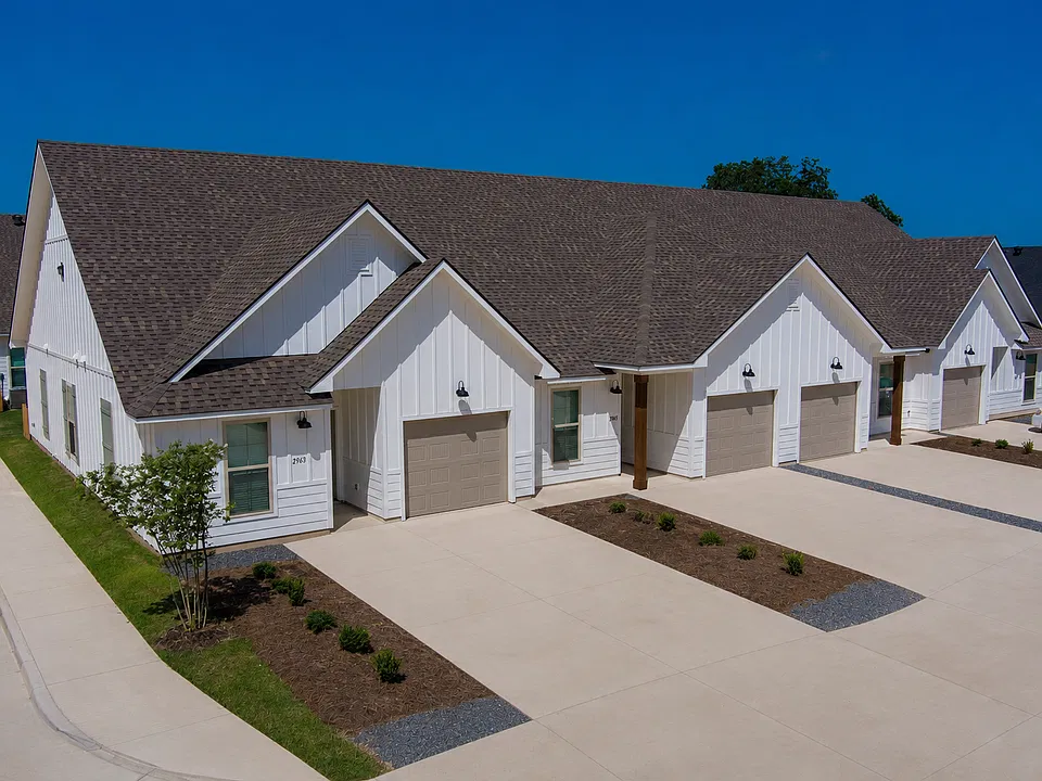 Willow Brook Townhomes