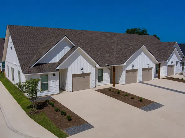 Willow Brook Townhomes