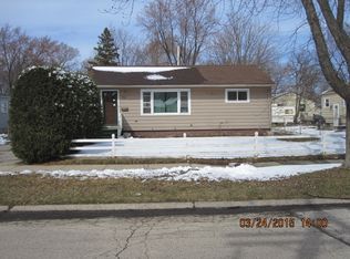 1410 Ferry St, Waukegan, IL 60087