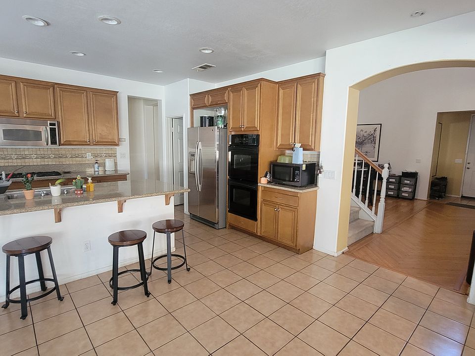 2nd image of 8088 Orchid Dr
