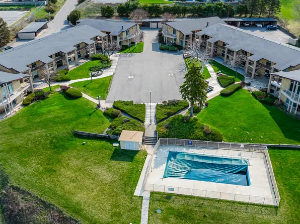 4150 Ridge Rd APT 4, Stevensville, MI 49127