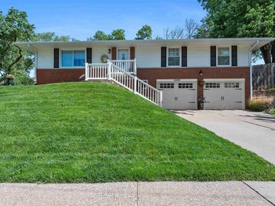 2406 E Pleasant St, Davenport, IA, 52803
