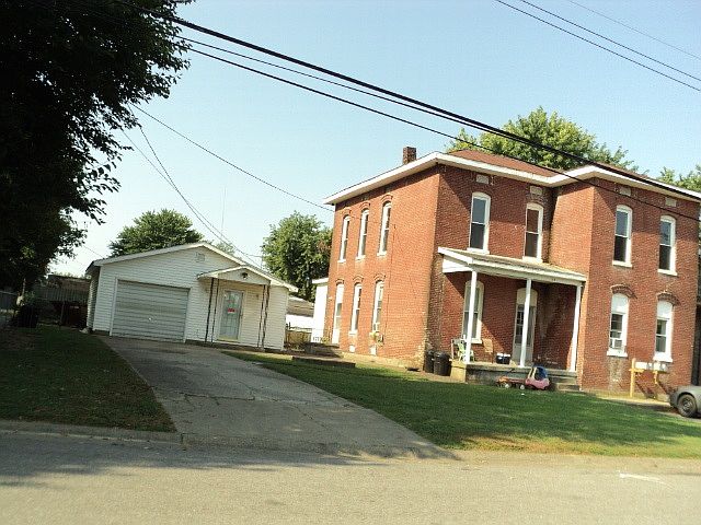 2nd image of 1212 Loeb St