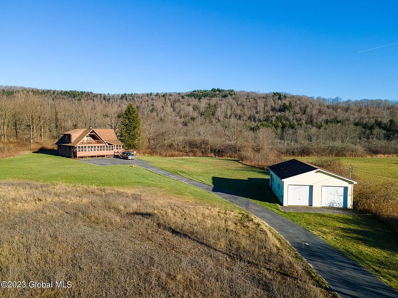 3rd image of 3296 State Highway 166