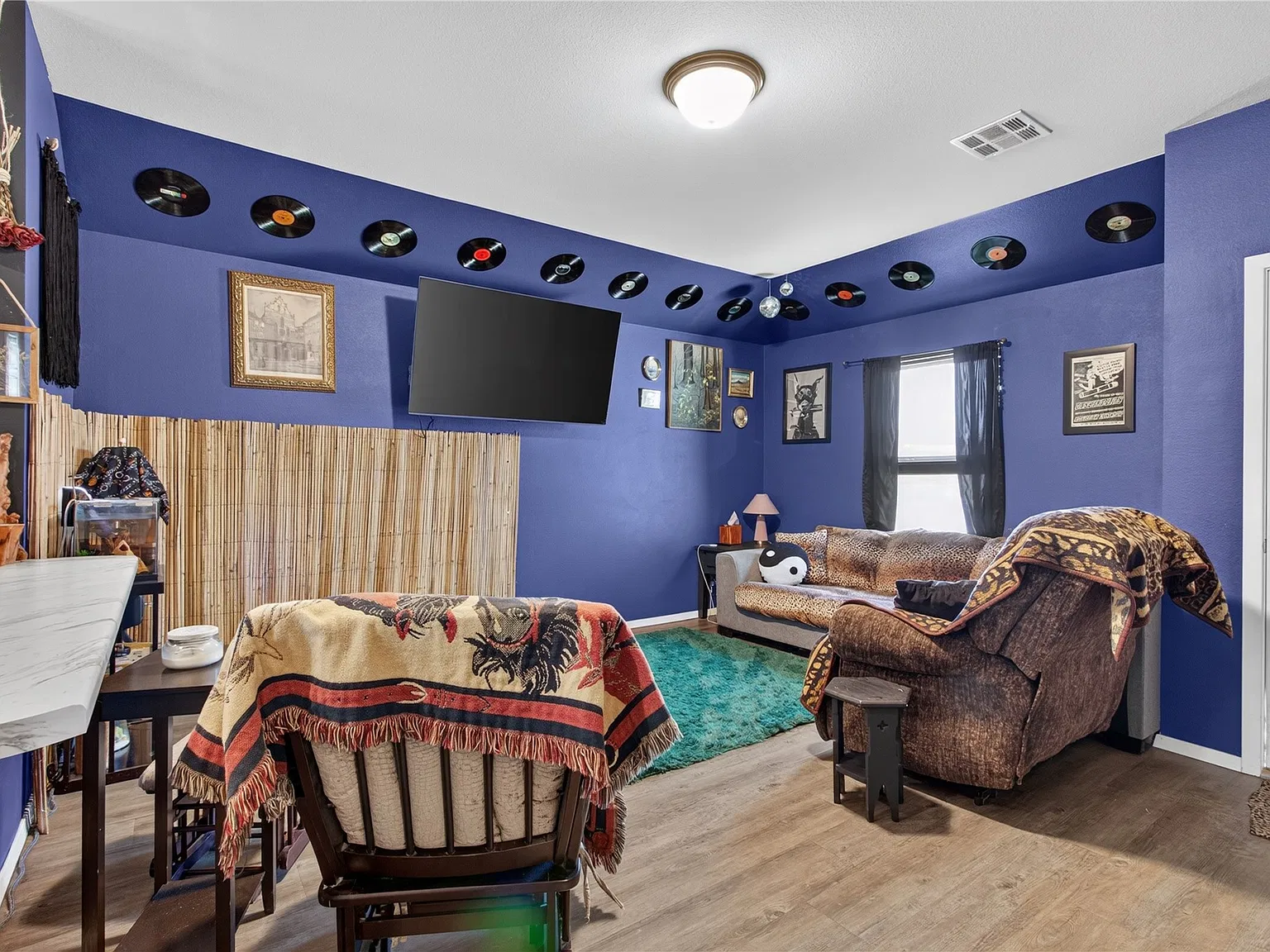 3 bed, 2.0 bath, 1224 sqft, $1,700 — Photo 4