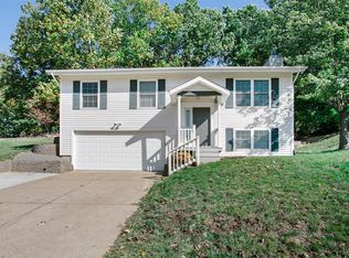 751 Crescent Woods Dr, Valley Park, MO