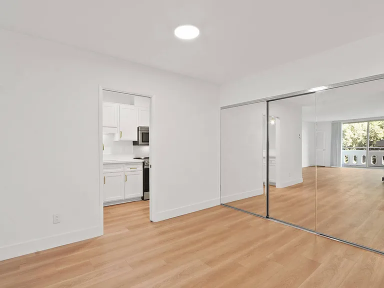 801 2nd Street — Photo 6