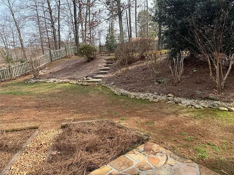 1568 Ridge Point Dr — Photo 20