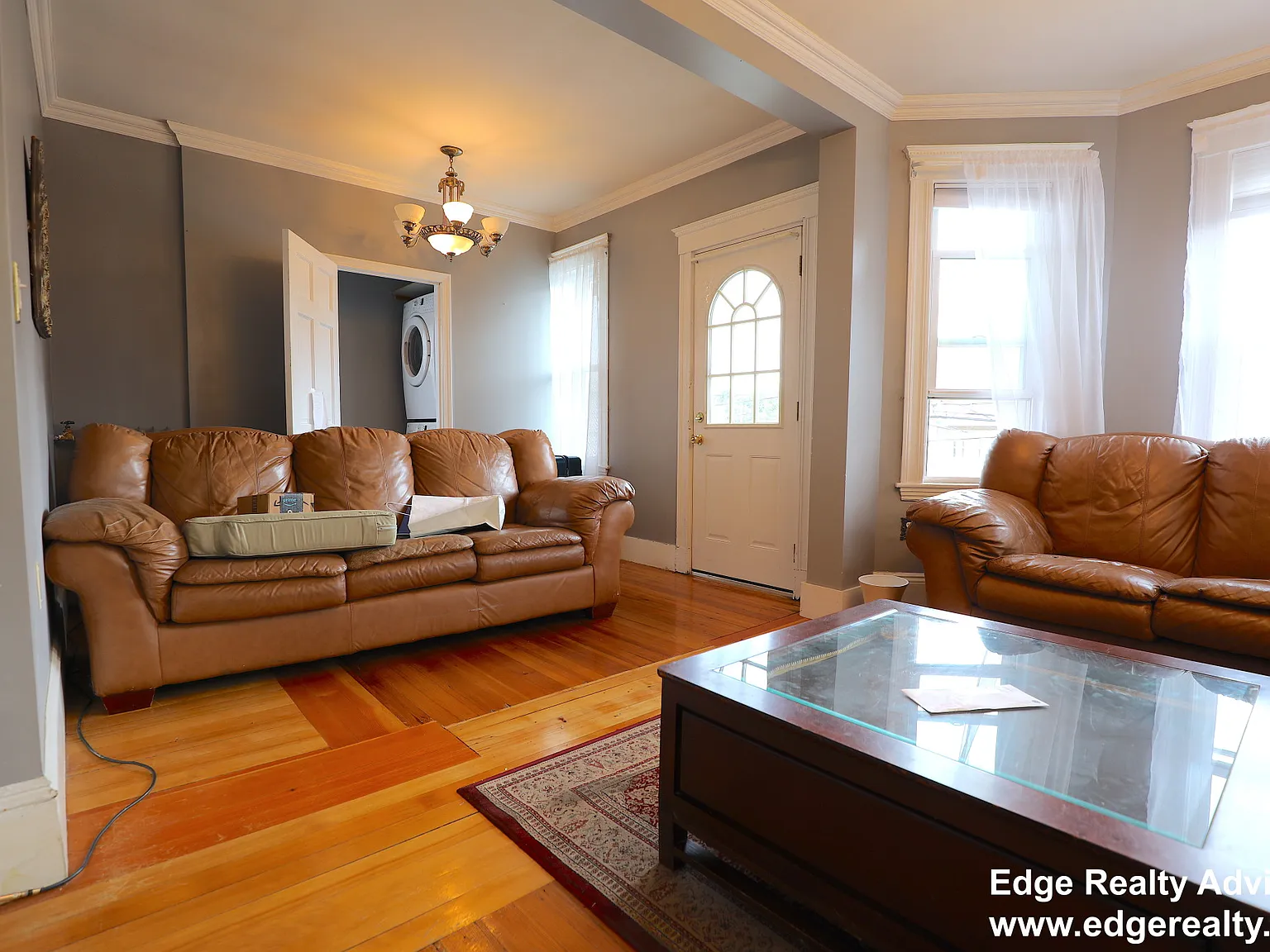 3 bed, 1200 sqft, $3,600 — Photo 2