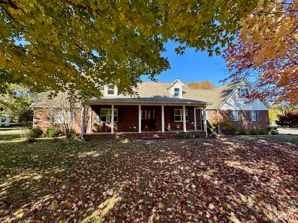 2200 Creekwood Dr, Murray, KY 42071