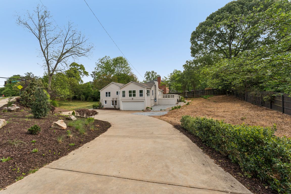Mount Vernon Rd-S1404-001.jpg