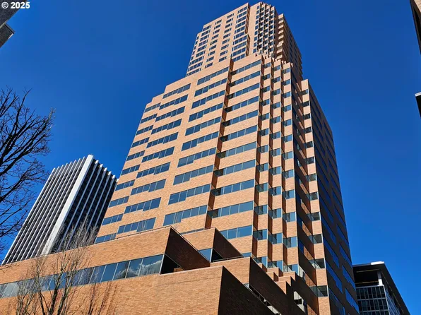 1414 SW 3rd Ave APT 2104, Portland, OR 97201