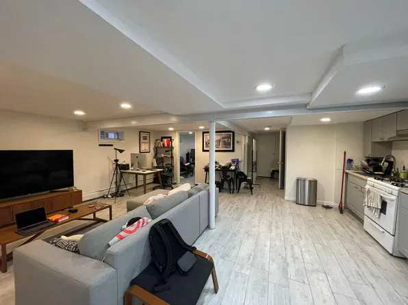 60 Sunnyside Ter, Staten Island, NY 10301