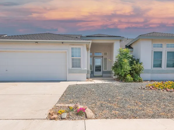 610 Westwinds Dr, Dayton, NV 89403