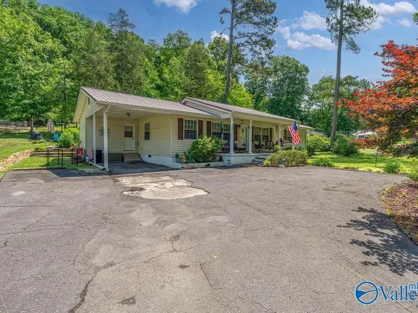 1404 Patterson St, Guntersville, AL 35976