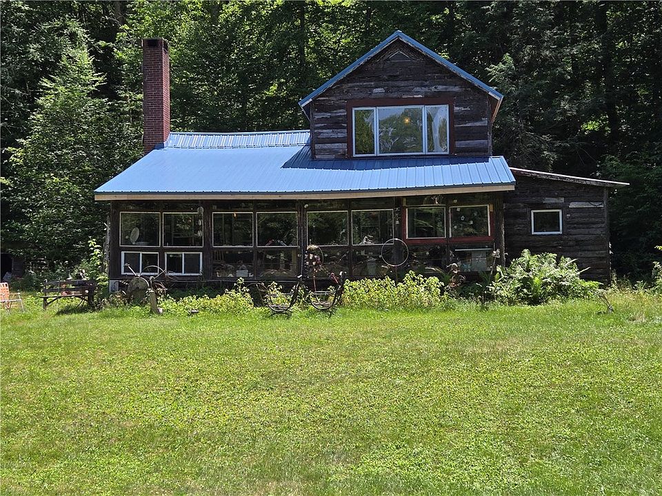 1st image of 424 Bump Rd
