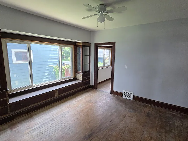 3505 Poe Ave — Photo 3