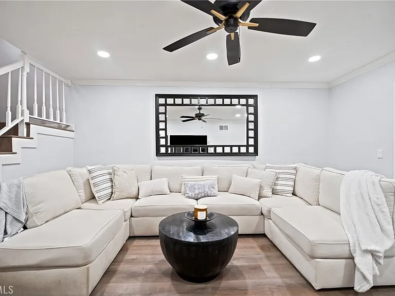 6767 Pheasant Ln — Photo 3