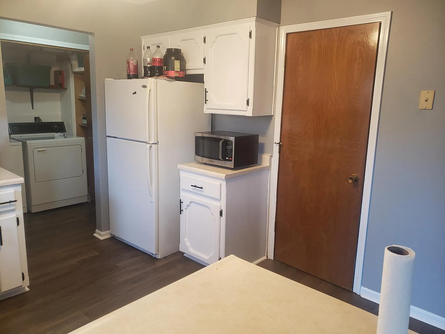 1 bed, 1956 sqft, $599 — Photo 3