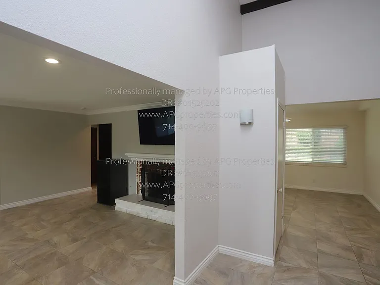 15068 Mountain Spring St — Photo 18