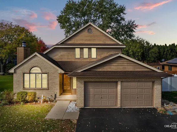 1024 Cypress Dr, Aurora, IL 60506