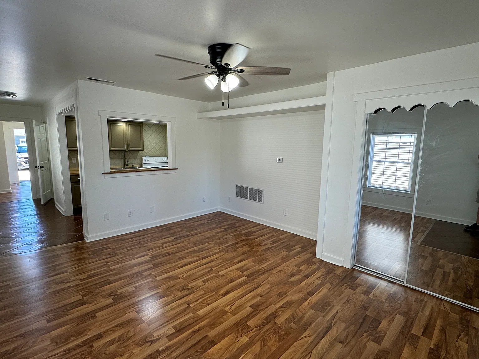 1 bed, 650 sqft, $975 — Photo 4