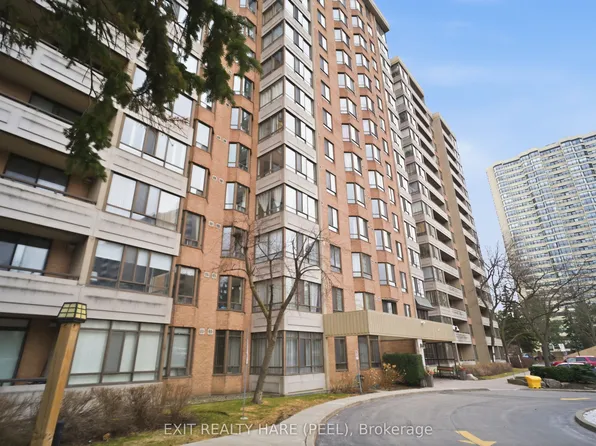 5 Lisa St #407, Brampton, ON L6T 4T4