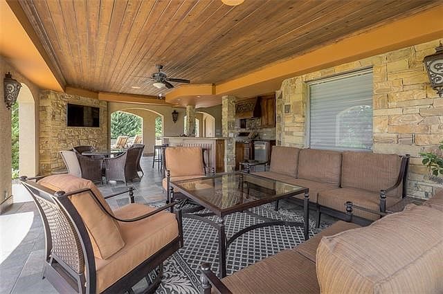 14013 Outlook St, Overland Park, KS 66223 | Zillow